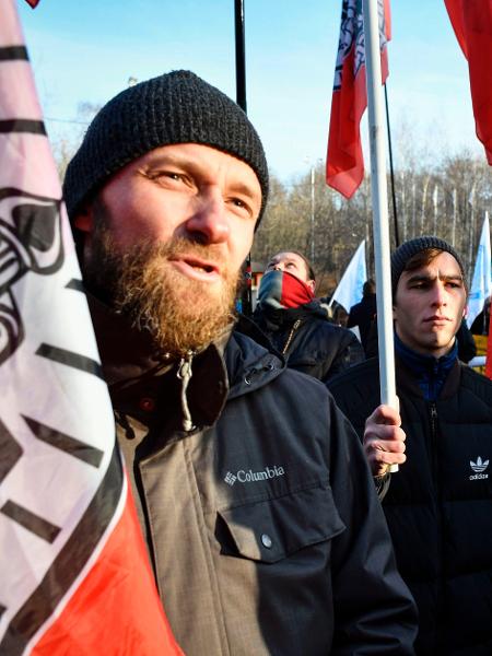 Protesto reúne homens contrários à aprovaçaõ de uma lei para combater ao feminicídio - Alexander Nemenov/AFP