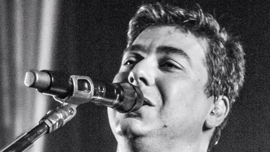 Sérgio Missão era vocalista da banda cover Somos Tão Jovens - Instagram/@somostaojovenstributo