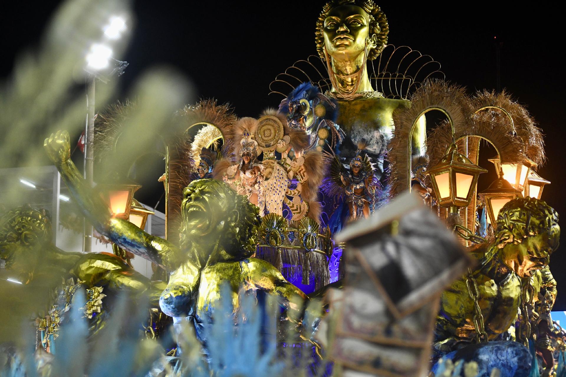 Beija-Flor no Desfile das Campeãs - Lucas Landau/UOL