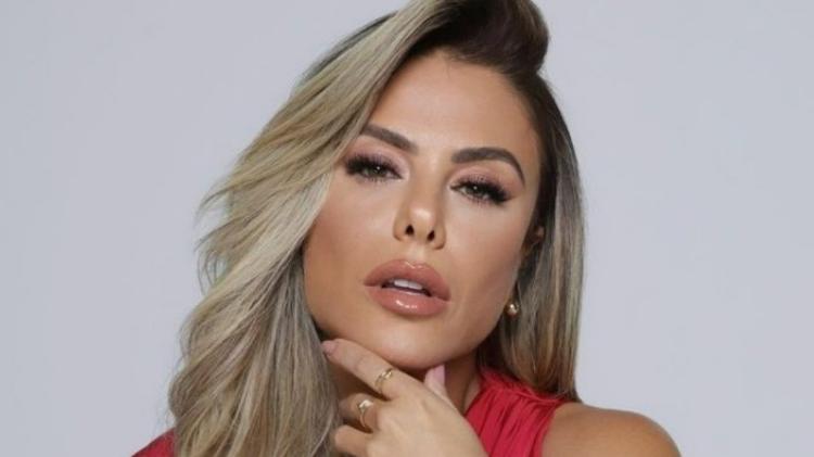 Poliana Rocha falou do tema em entrevista ao Sensacional (Rede TV!)