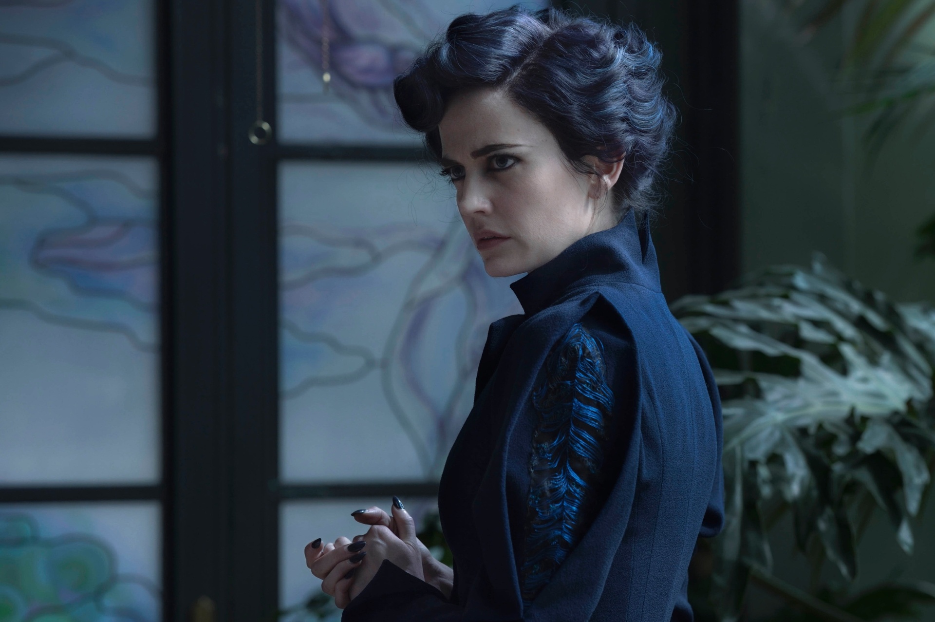Srta. Peregrine (Eva Green) é a administradora do orfanato e também tem poderes especiais - Divulgação