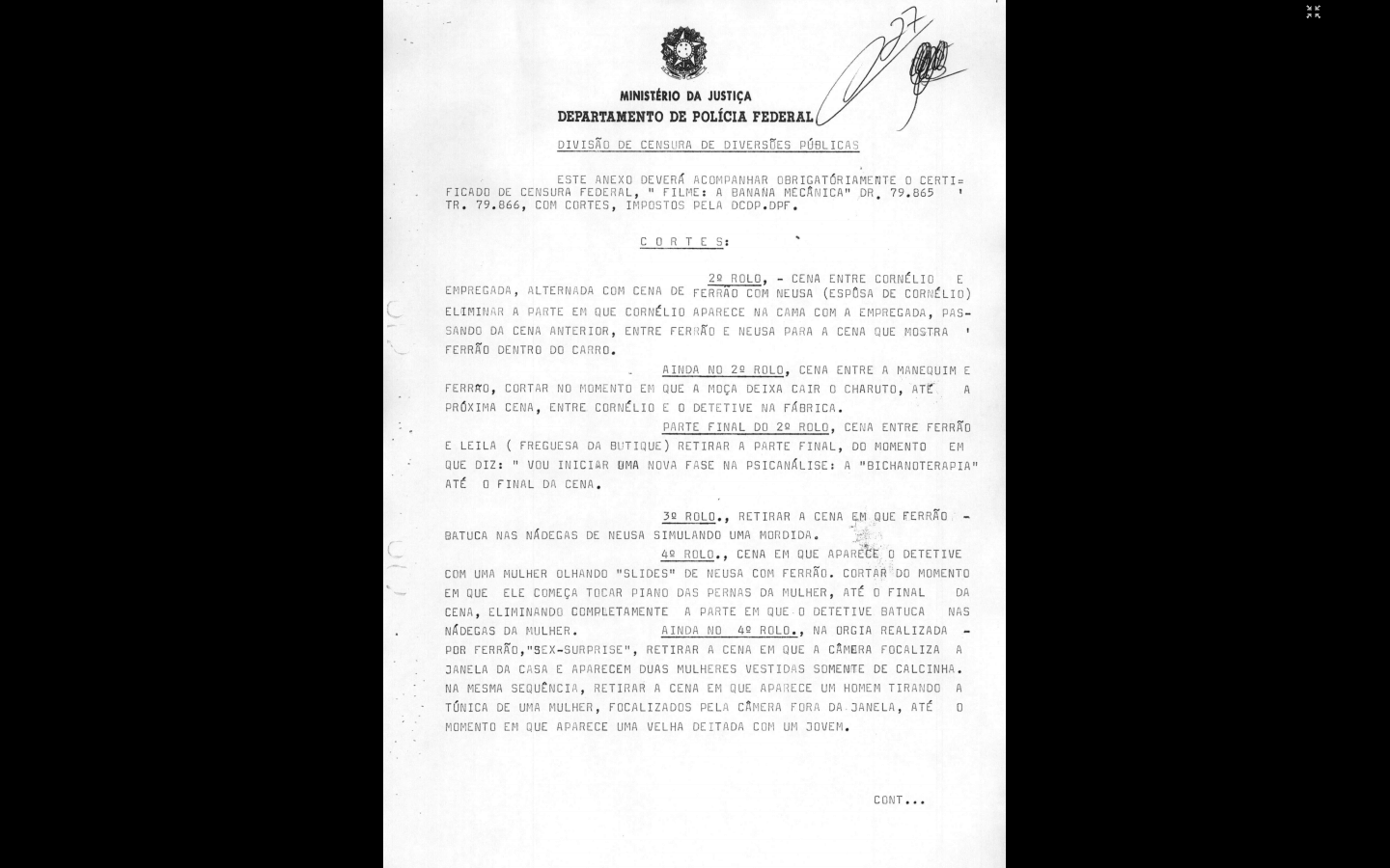 No parecer de "Banana Mecânica", corte de cena de sexo com a empregada, batuques em nádegas e uma tal de "bichanoterapia" - Reprodução