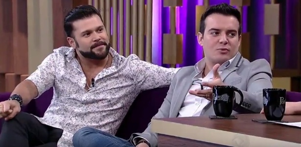 Os cantores Marcos & Belutti dão entrevista no "Programa do Porchat", na Record - Reprodução