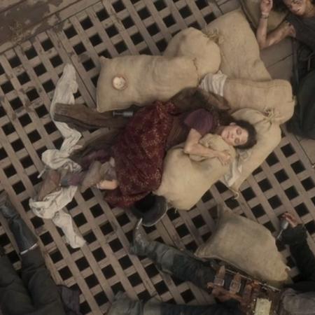 Elvira sonha que se casa com Hugo e Joaquim em "Novo Mundo" - Reprodução/TV Globo - Reprodução/TV Globo