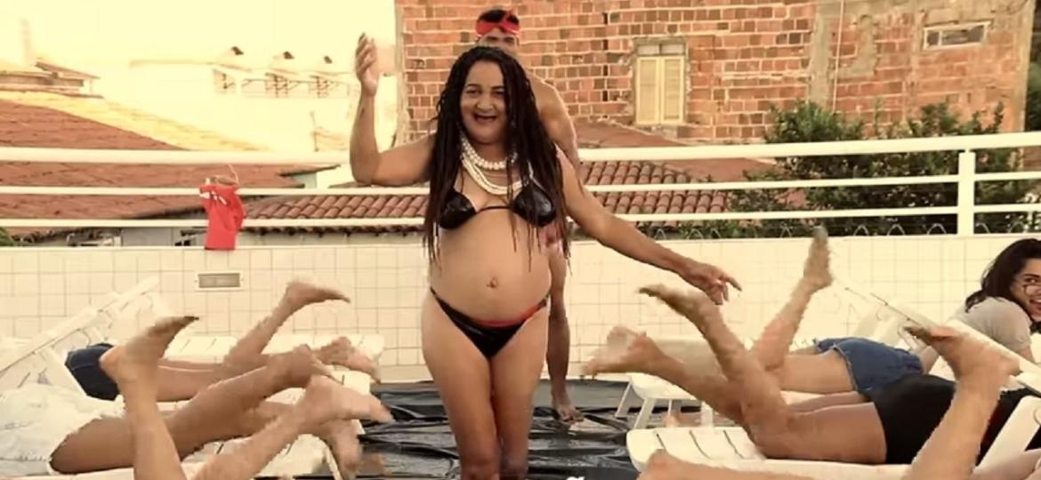 "Vai Baranga": música de Anitta inspira paródias criativas e bem-humoradas - Reprodução/Youtube/canalzuzumzs