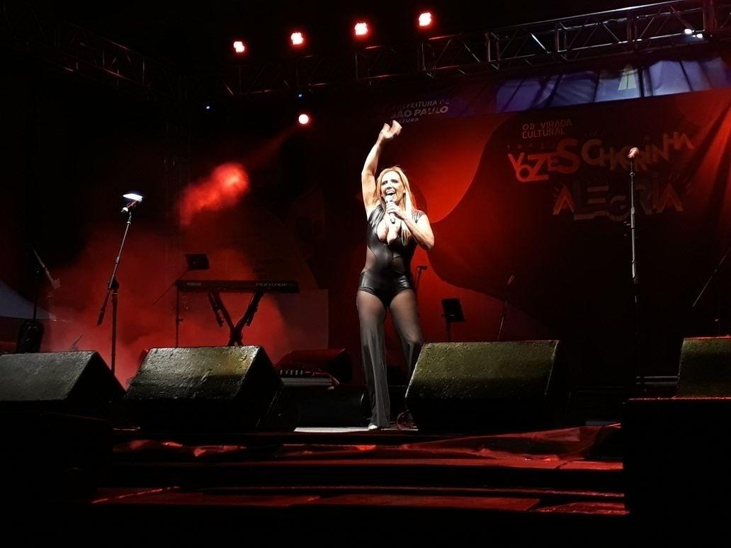 Rita Cadillac relembra os tempos de chacrete no palco Chacrinha no Anhangabaú; ela vai receber atrações que frequentavam o palco no programa nos anos 1980 - Paulo Pacheco/UOL