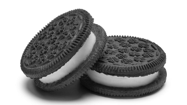 Biscoito recheado P&B - iStock - iStock