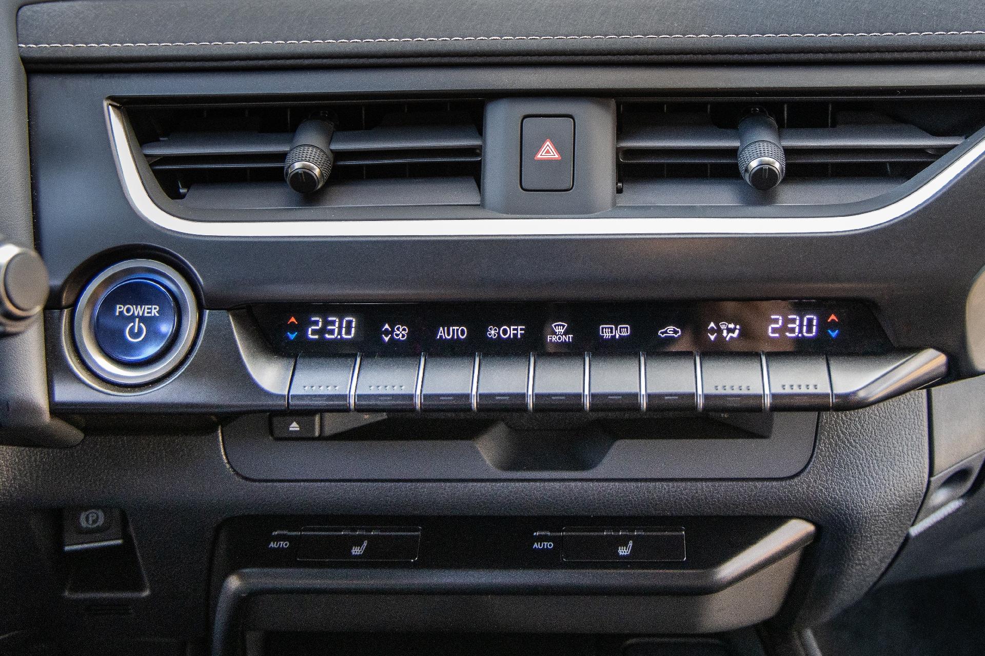 Lexus UX 250h - Marcos Camargo/Colaboração para o UOL