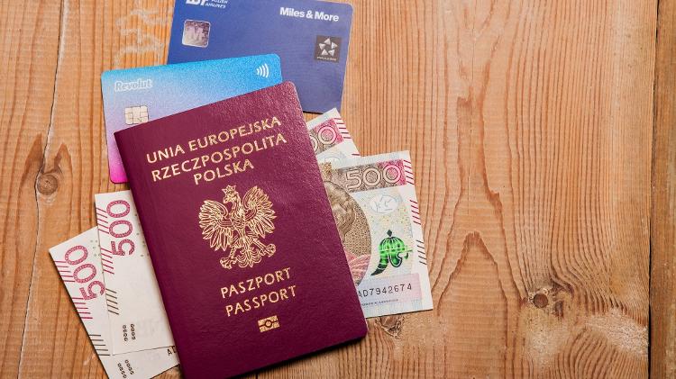 Trocar pontos por passagens aéreas é uma das saídas para viajar gastando menos  - Getty Images - Getty Images