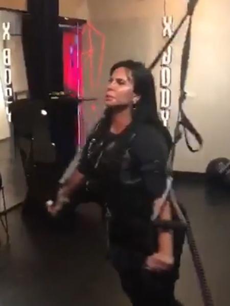 Gretchen em treino de X-Body, em que é usada a eletroestimulação muscular - Reprodução/Instagram
