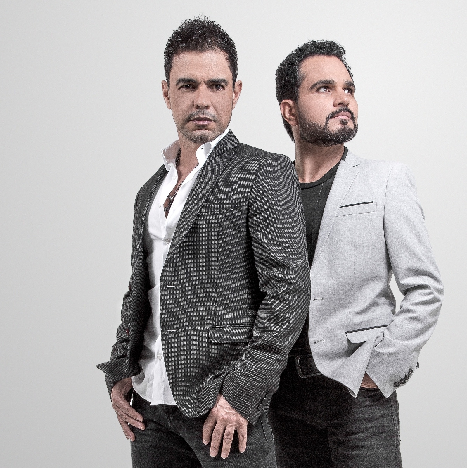 Zezé Di Camargo e Luciano - Qual a sua música preferida do show de Zezé Di  Camargo e Luciano?? #ShowZCL #ZCL2015