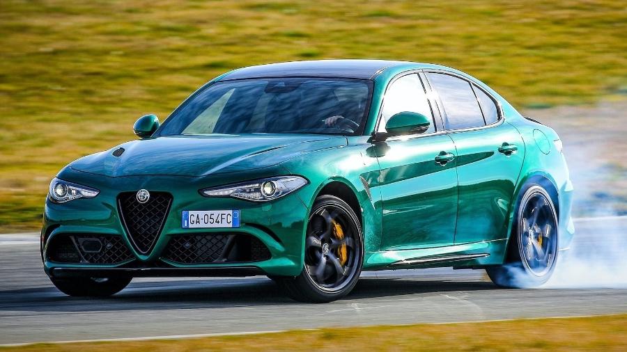 Alfa Romeo Giulia Quadrifoglio - Divulgação