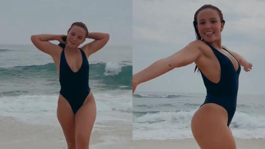 Larissa Manoela exibe curvas na praia usando maiô - Reprodução/Instagram