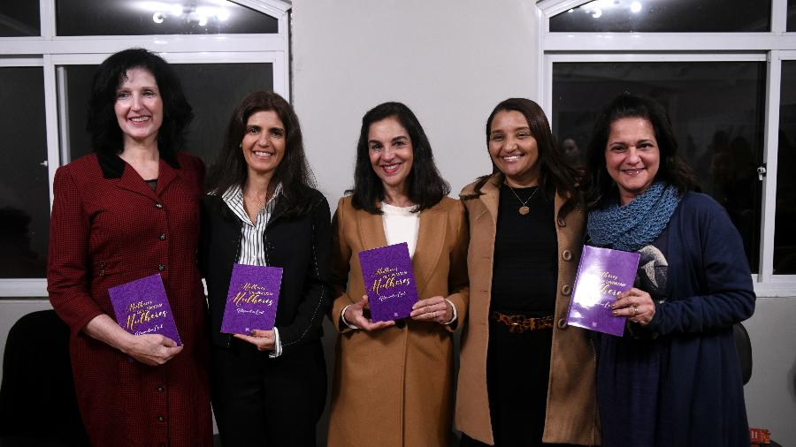 Ana Estela Haddad, Lu Alckmin e Lucia França durante evento com mulheres evangélicas, na segunda-feira (12) - Divulgação