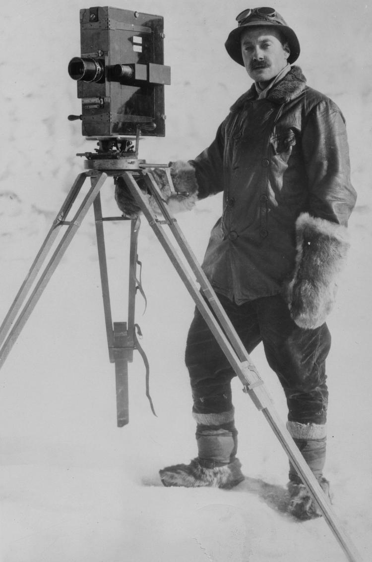 Herbert Ponting, Photographer for the Terra Nova Expedition - Public Domain - Public Domain
