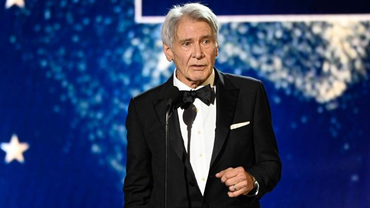 Harrison Ford durante discurso ao receber o Career Achievement Award na 29ª edição do Critics Choice Awards