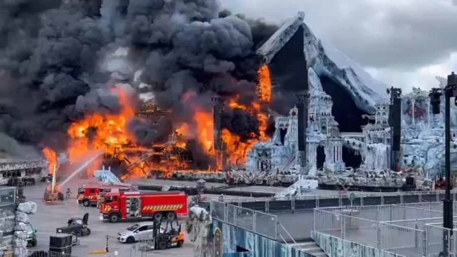 Incêndio em palco principal do Tomorrowland 2025 na Bélgica Incêndio em palco principal do Tomorrowland 2025 na Bélgica