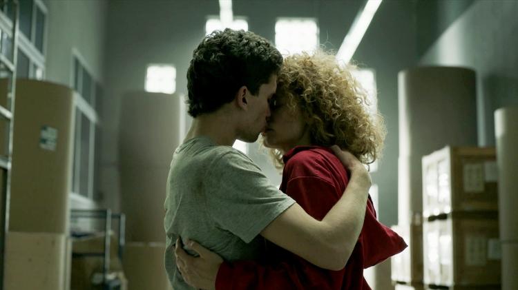 Denver e Monica em cena de "La Casa de Papel" - Reprodução/Netflix - Reprodução/Netflix