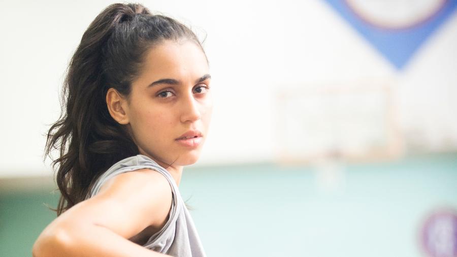 Giovana Coimbra interpreta Gabriela, uma jovem que sonha em se tornar jogadora de basquete - João Miguel Júnior/TV Globo
