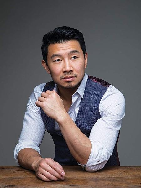 Simu Liu, astro de Shang-Chi, chorou ao ler o roteiro de filme da Marvel