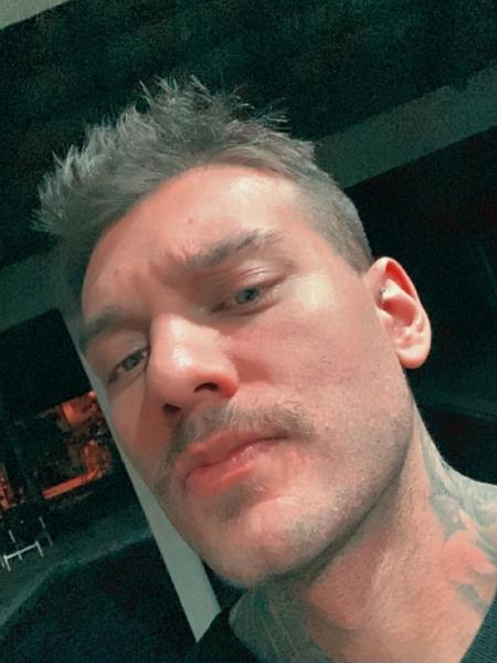 Lucas Lucco de novo visual: bigode - Reprodução/ Instagram