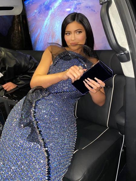Kylie Jenner não conseguia sentar com o vestido que usou no Oscar - REPRODUÇÃO/INSTAGRAM
