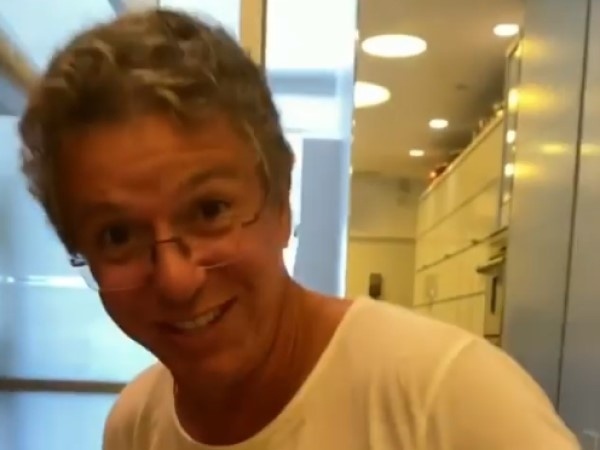 Boninho brinca sobre Lumena após ter comentários limitados