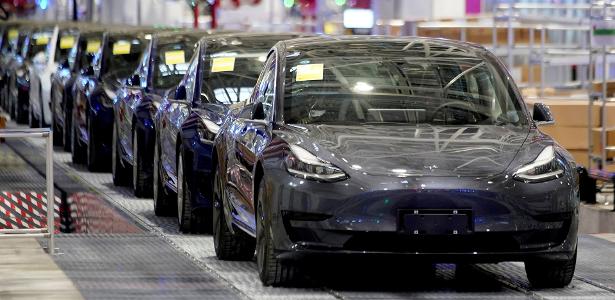 Tesla anuncia demissões em massa e reduz produção após vendas frustrantes