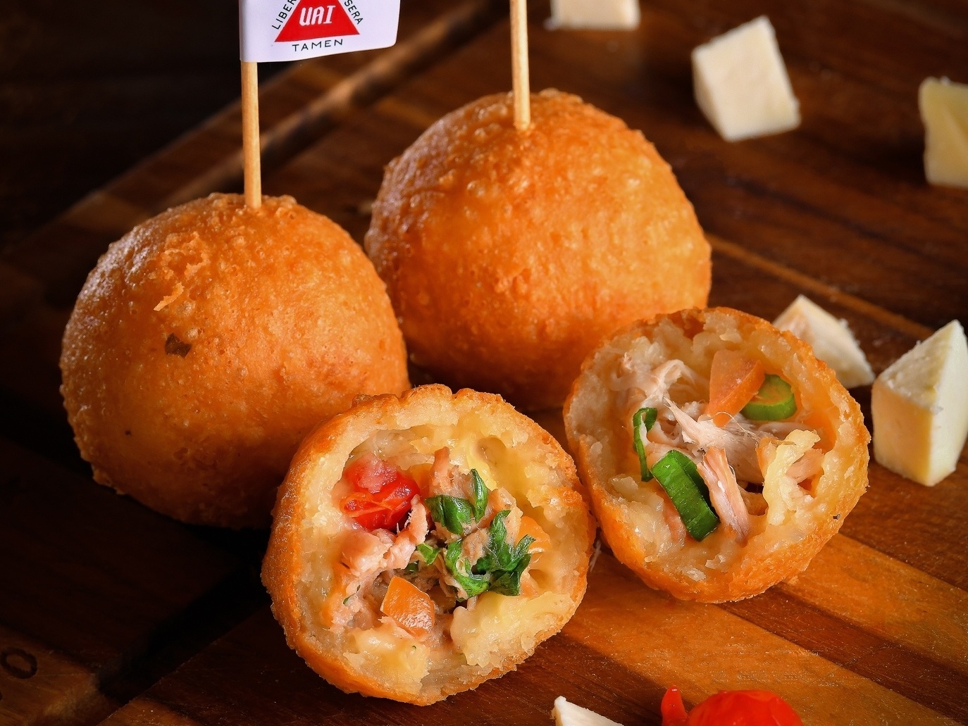 Erkak qollari bilan mushukiga tegsa nima oladi?