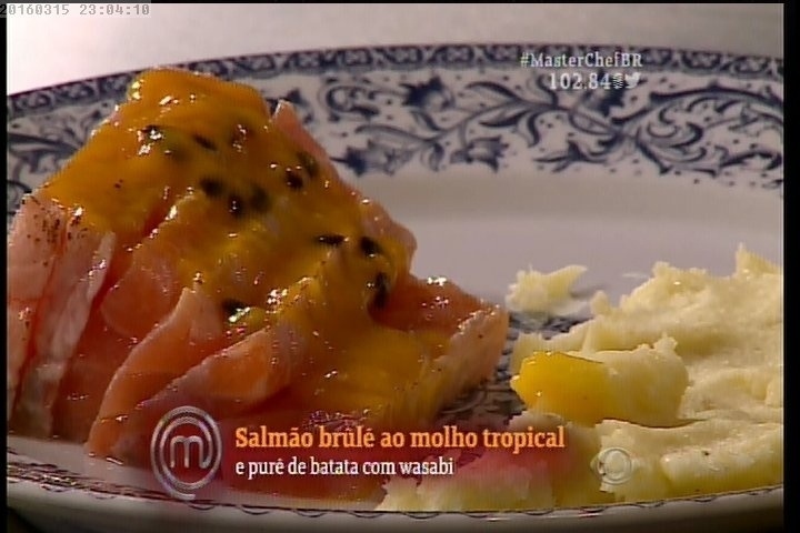 15.mar.2016 - Salmão brulé ao molho tropical, prato de Priscila reprovado pelos jurados - Reprodução/Band