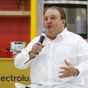 27.ago.2016 - O chef Erick Jacquin, um dos jurados do programa "MasterChef" - Leonardo Benassatto/Futura Press/Estadão Conteúdo