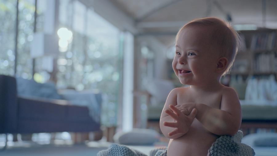 O bebê Lucca é o protagonista da campanha de Dia das Mães de uma marca de produtos cosméticos para crianças - Divulgação/Johnson