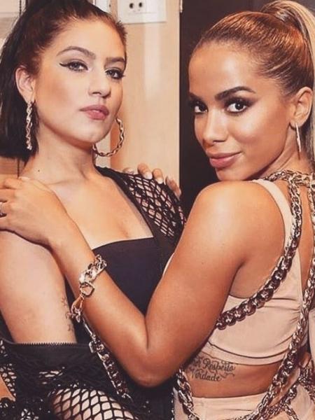 Clau e Anitta - Reprodução/Instagram - Reprodução/Instagram