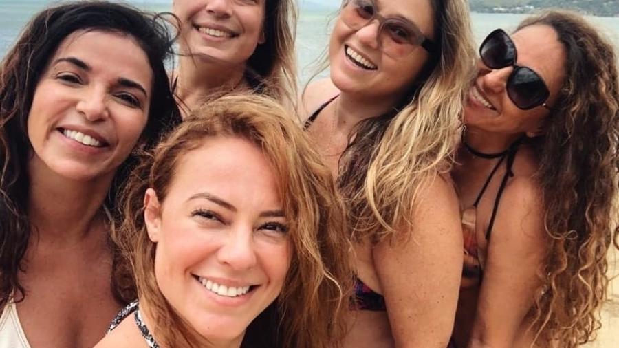 Paolla Oliveira aproveita praia com as amigas  - Reprodução/Instagram/Paolla Oliveira