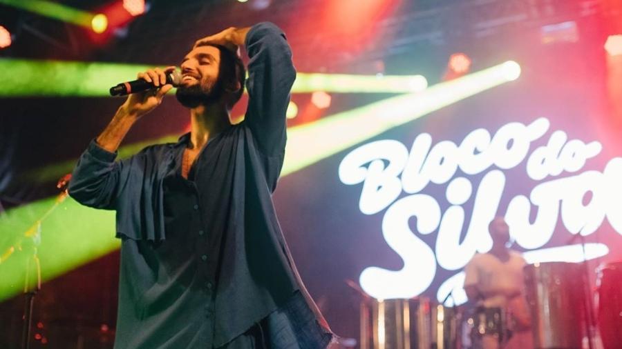 Bloco do Silva toca canções de autoria própria e músicas de Gilberto Gil, Caetano Veloso e outros artistas - Reprodução / Instagram @blocodosilva