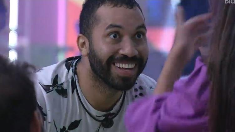 BBB 21: Gilberto faz zoeira com Thaís - Reprodução/ Globoplay - Reprodução/ Globoplay