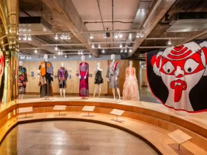 Exposições sobre a moda japonesa ocupam a Japan House em SP