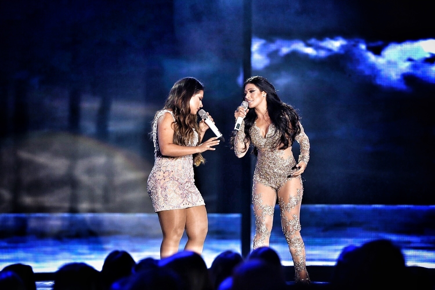 04.mai.2016 - Simone e Simaria gravam novo DVD e falam do sucesso da carreira - Divulgação