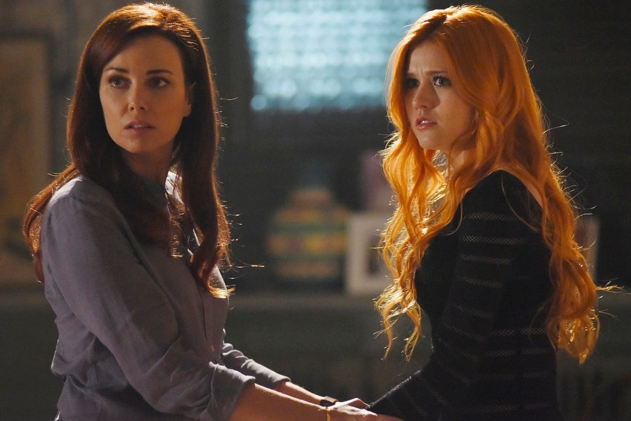 Cena da série "Shadowhunters" (2016) - Reprodução