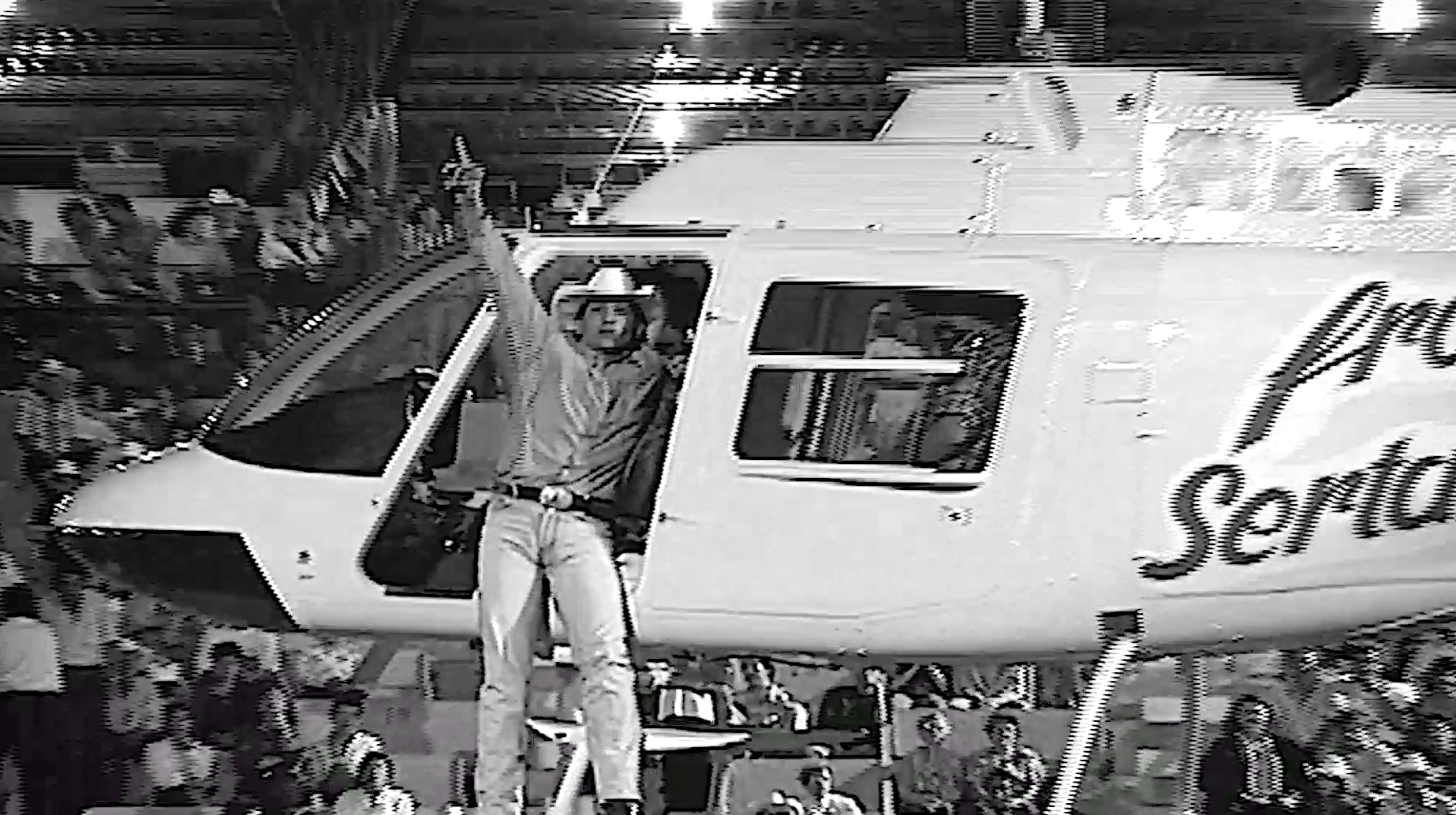 Asa Branca tinha como hábito pousar de helicóptero na arena - Divulgação