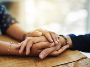 Apoio - iStock - iStock