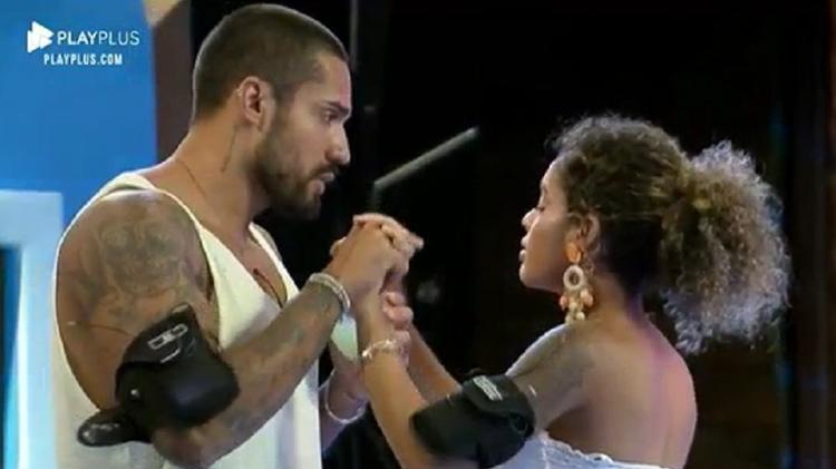 A Fazenda 2021: Bil e Sthe fortalecem aliança durante festa - Reprodução/Playplus - Reprodução/Playplus