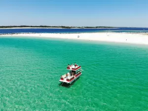 Parece Caribe, mas é nos EUA. Descubra a 'costa esmeralda' da Flórida