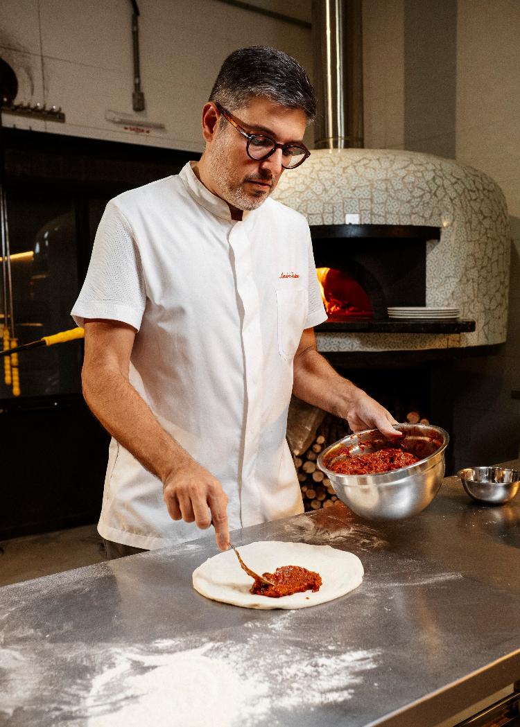 André Guidon, chef-pizzaiolo da Leggera Pizzeria Napoletana André Guidon, chef-pizzaiolo da Leggera Pizzeria Napoletana