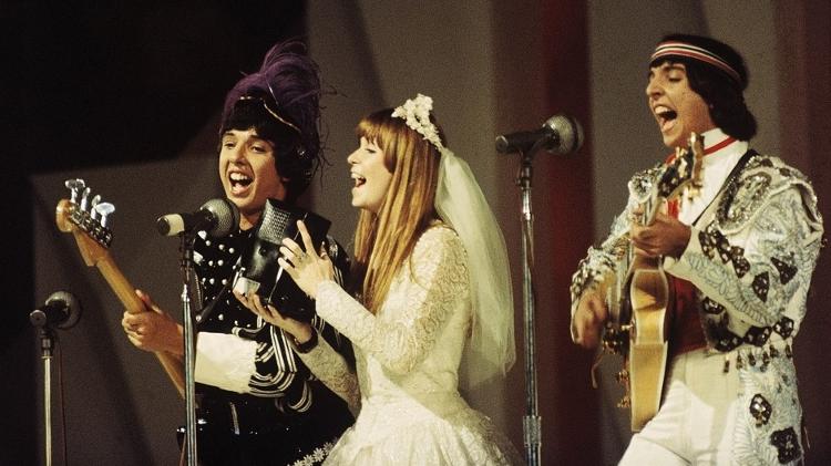 Arnaldo Baptista, Rita Lee e Sérgio Dias Baptista, dos Mutantes, durante show - Reprodução - Reprodução