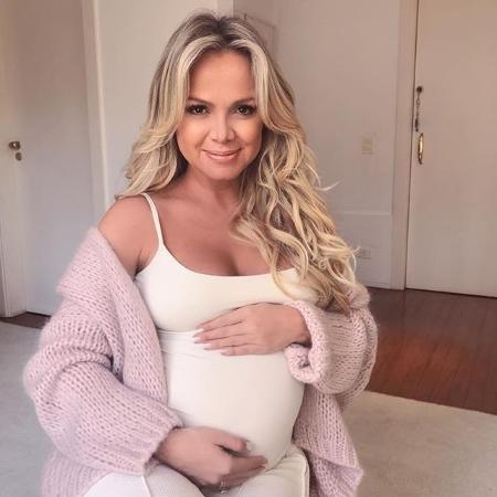 Eliana em uma foto durante a gravidez de Manuela - Reprodução/Instagram/@eliana