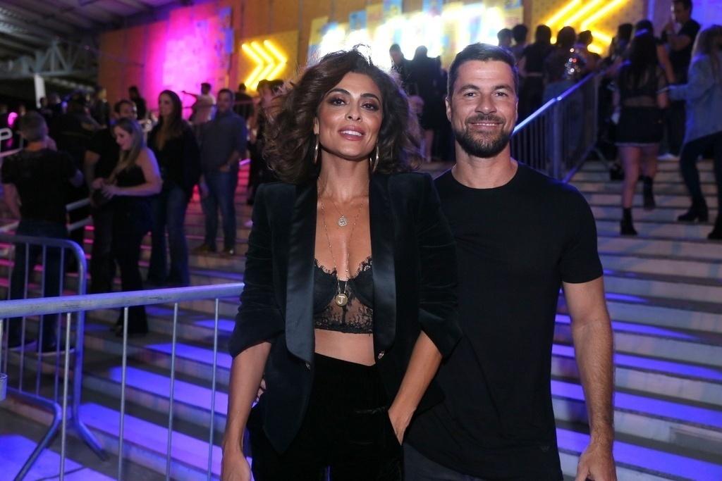 Juliana Paes foi com o marido Carlos Eduardo Baptista ao Baile da Favorita, no Rio - Anderson Borde/AgNews