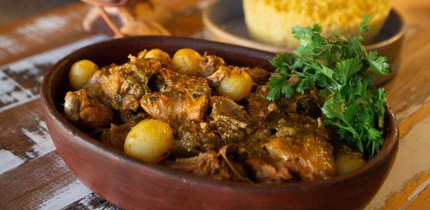 Galinha guisada de Dona Edelvita: Receita, Como Fazer e Ingredientes