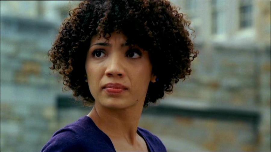 Jasika Nicole como Astrid em "Fringe" - Reprodução