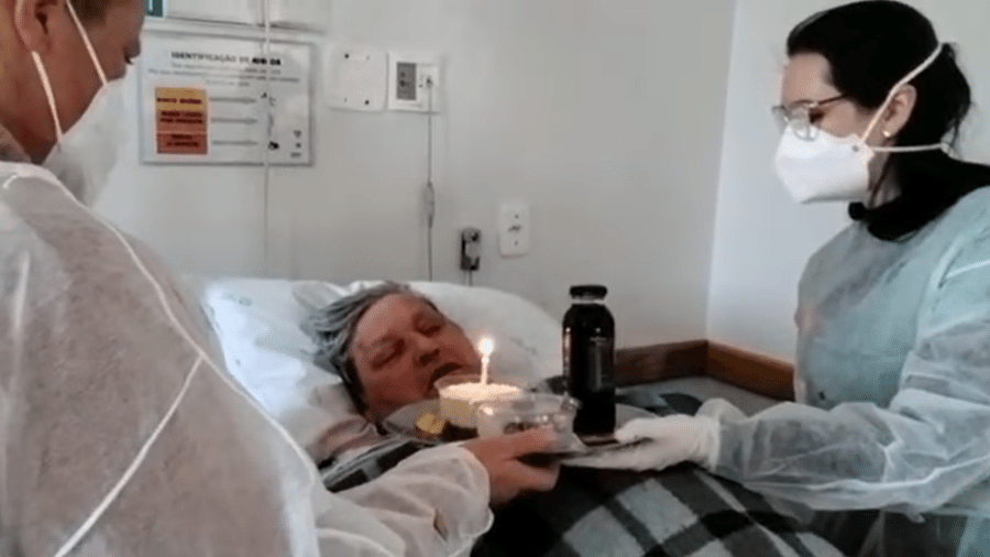 Paciente que ficou mais de dois meses internado com covid-19 ganhou festa surpresa de aniversário após deixar da UTI em SC - Hospital Regional Alto Vale/Reprodução Facebook